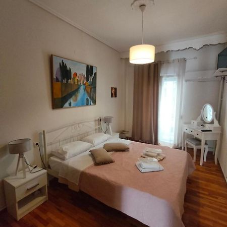 Elegant Central Apartment In Volos Buitenkant foto