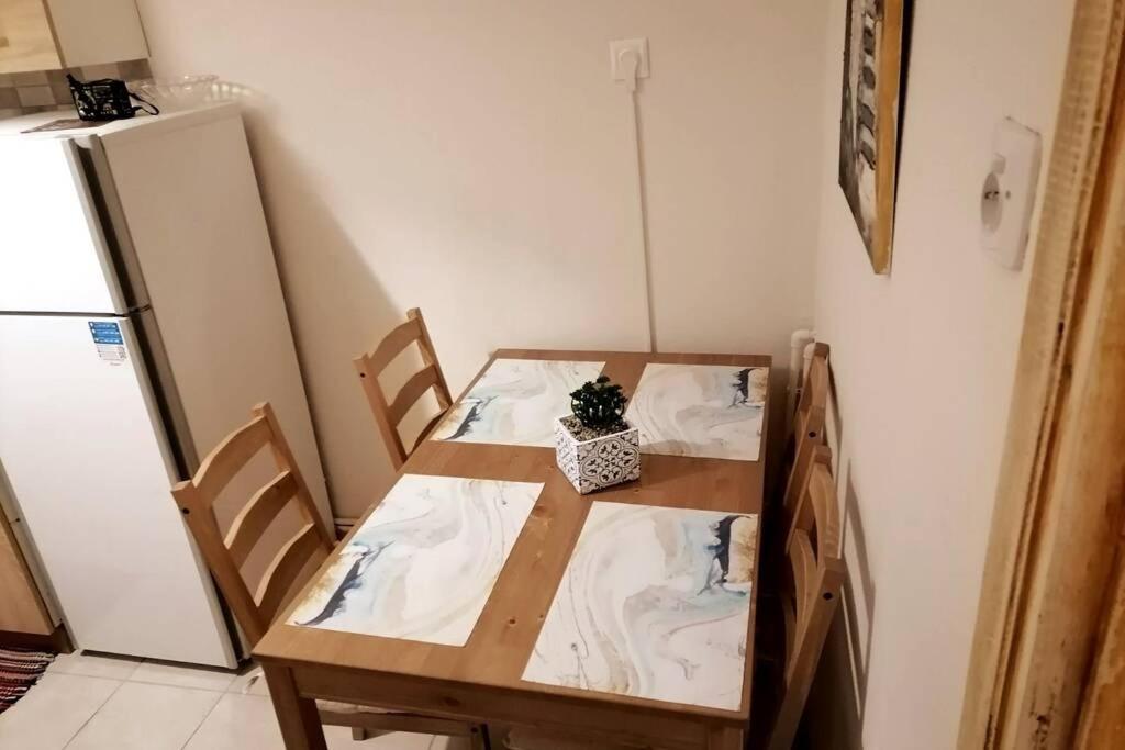 Elegant Central Apartment In Volos Buitenkant foto